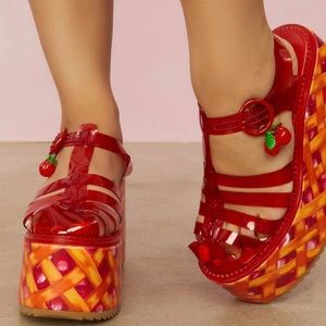 Cherry pie jelly platforms